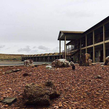 Whispering Sands Motel Hanksville Exterior photo